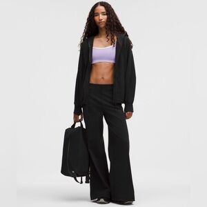 Lululemon Define Black High-Rise Wide-Leg
Pant Luon (M) Brand New with Tags.